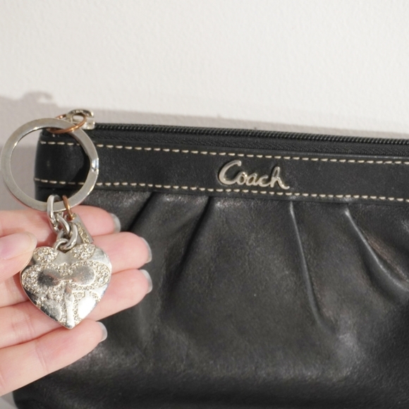 COACH Black Pleated Leather Small Wristlet w/Zip - Picture 2 of 8